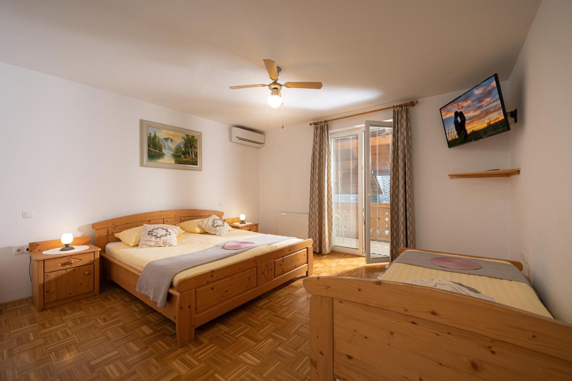 Rooms & Apartments Pr Matjon Bled Exterior photo