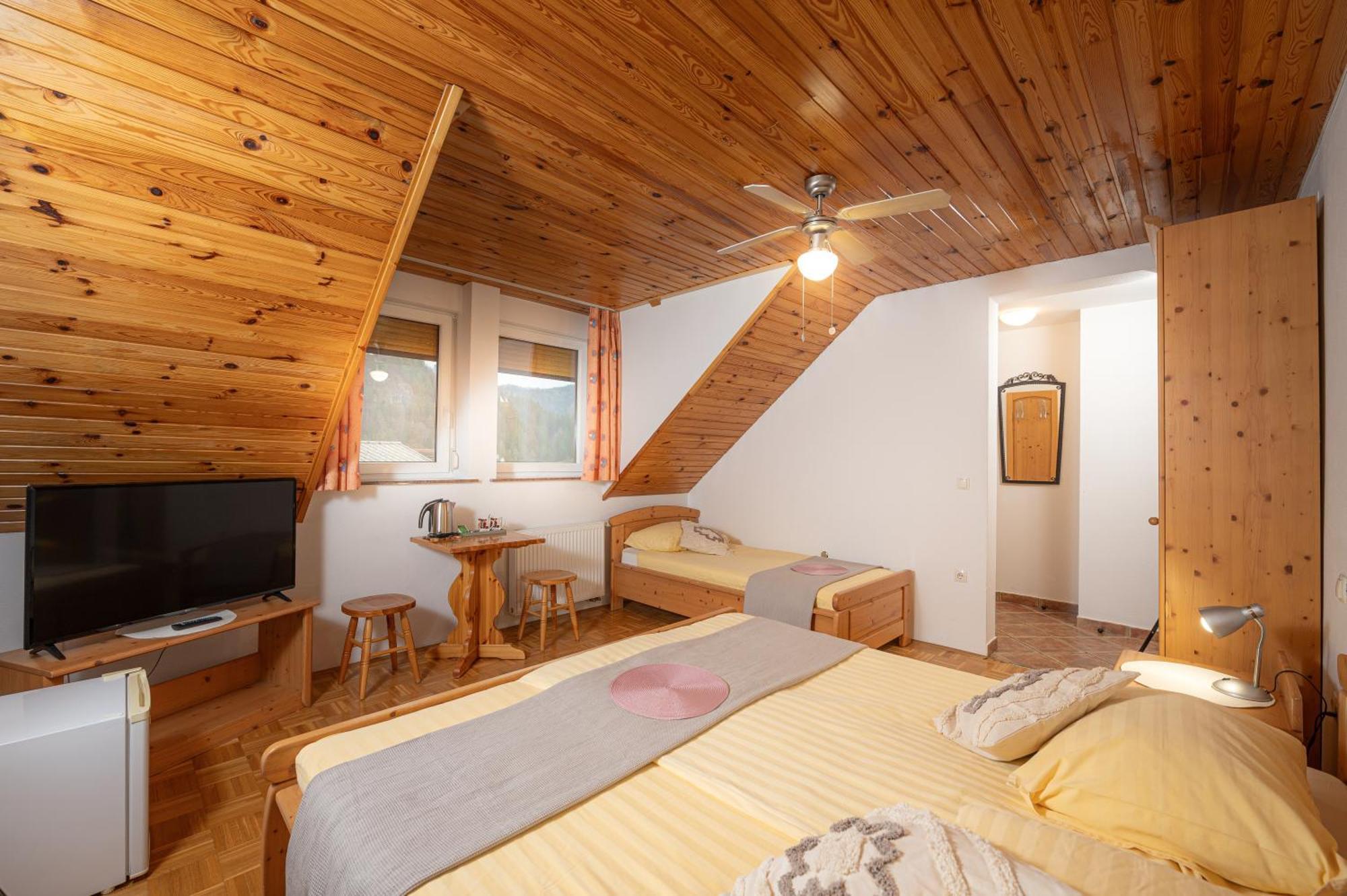 Rooms & Apartments Pr Matjon Bled Exterior photo
